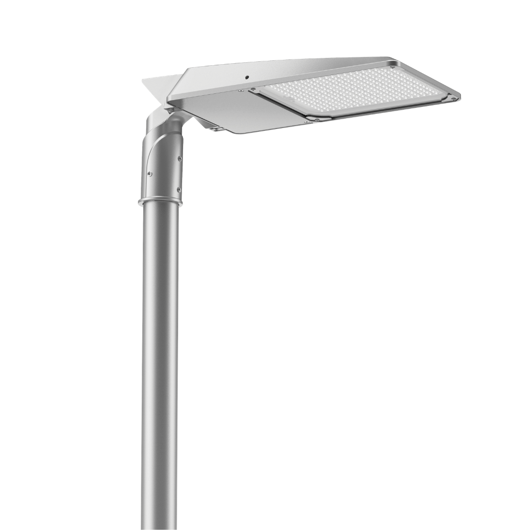 led-aussenleuchte-blade-mastleuchte-pachmayr-ledoptix.png Moderne LED-Aussenleuchte Modell Blade auf Mast montiert für den Einsatz im Referenzprojekt Pachmayr