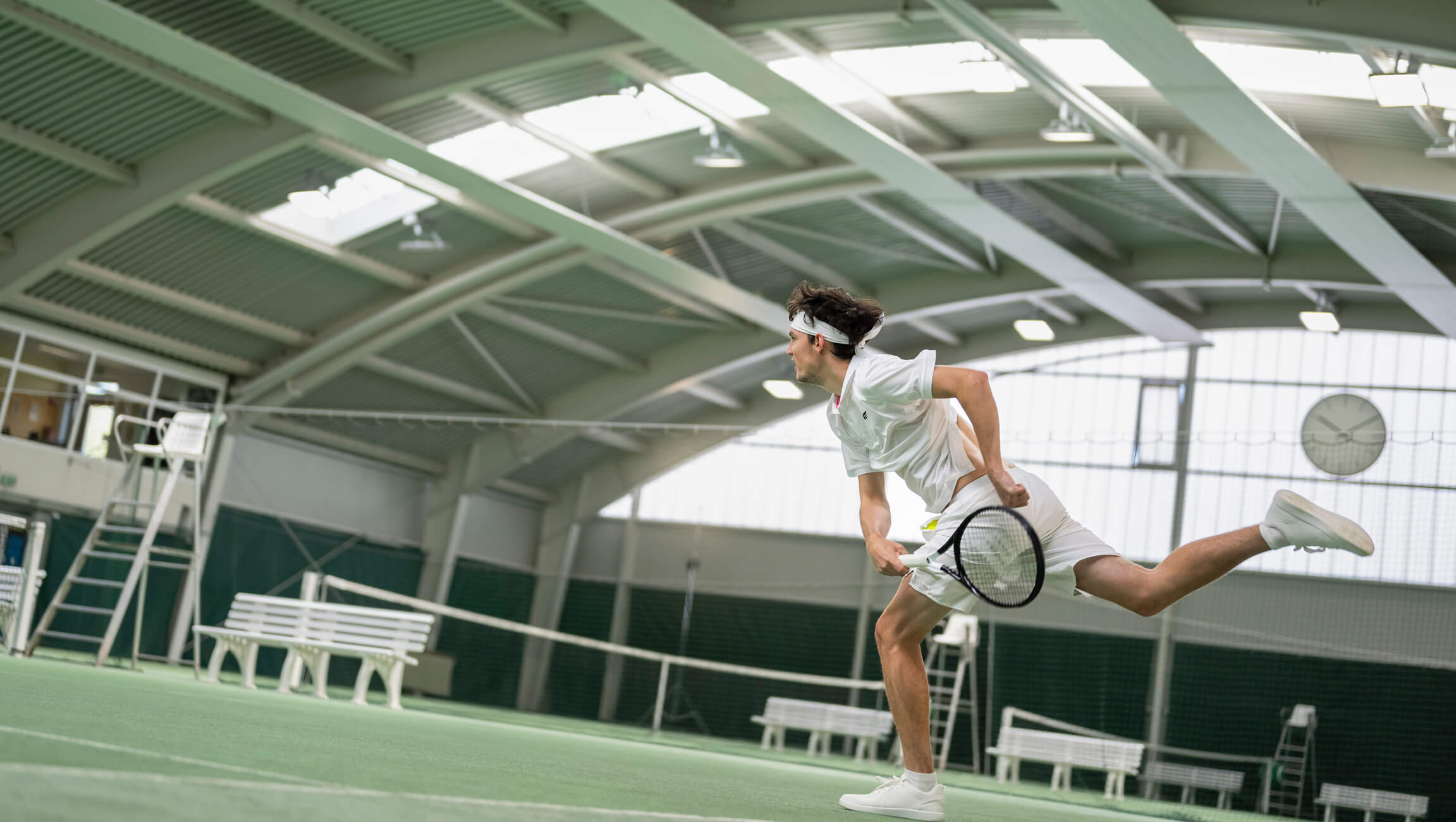 led-beleuchtung-tennishalle-blendfrei-spielbetrieb-ledoptix.jpg